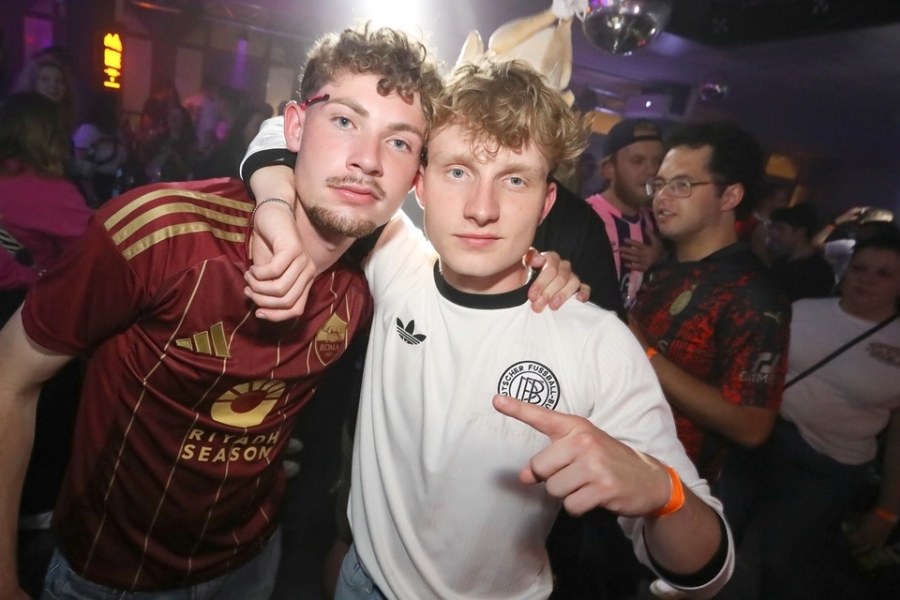 2025-05-07-club-aber-herzlich-eddi-0097.jpg