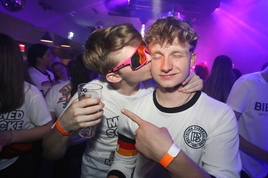 2025-05-07-club-aber-herzlich-eddi-0114.jpg