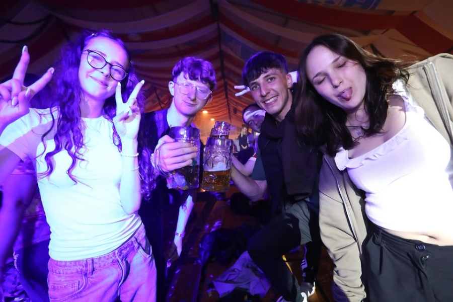 2025-07-28-volksfest-schlagerparty-eddi-0008.jpg