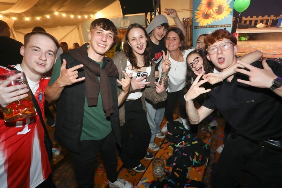 2025-07-28-volksfest-schlagerparty-eddi-0023.jpg