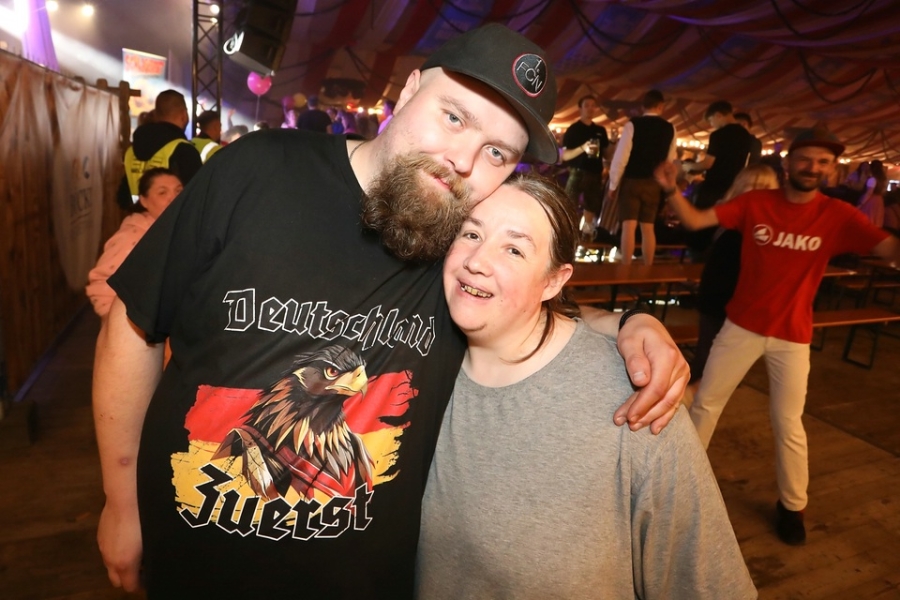 2025-07-28-volksfest-schlagerparty-eddi-0040.jpg