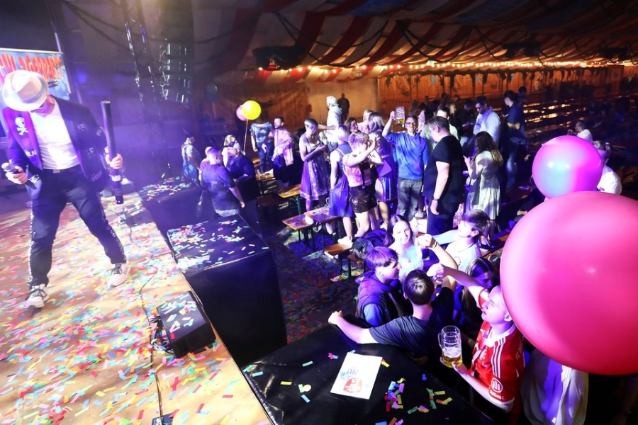 2025-07-28-volksfest-schlagerparty-eddi-0048.jpg