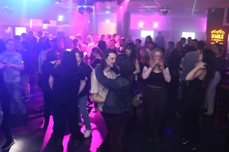 2026-04-11-club-aber-herzlich-eddi-0004.jpg