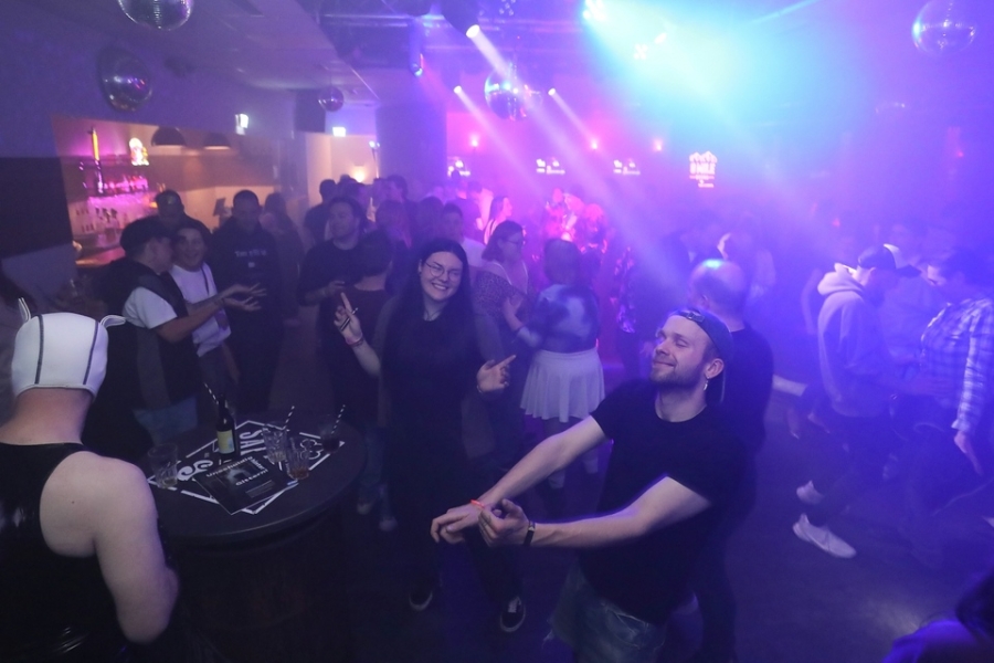 2026-04-11-club-aber-herzlich-eddi-0129.jpg