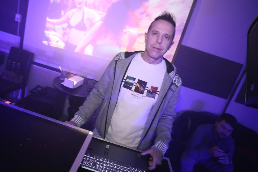 2026-04-11-club-aber-herzlich-eddi-0165.jpg