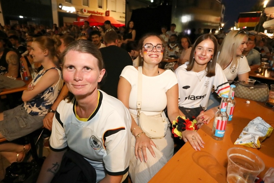 2026-06-25-public-viewing-eddi-0024.jpg