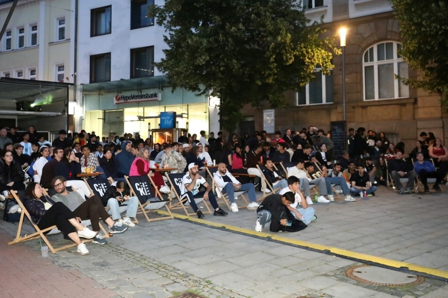 2026-07-19-public-viewing-eddi-0001.jpg