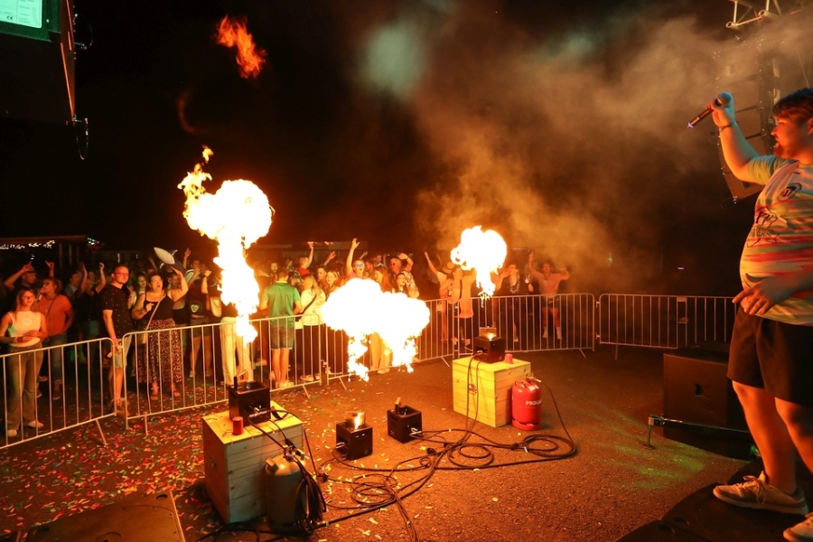 2026-08-14-gefrees-malle-party-eddi-0024.jpg