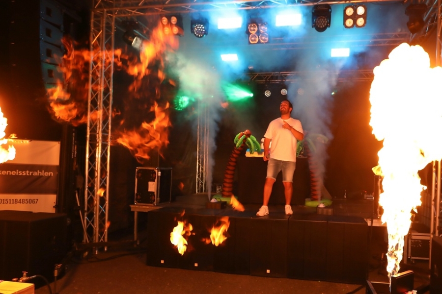 2026-08-14-gefrees-malle-party-eddi-0037.jpg